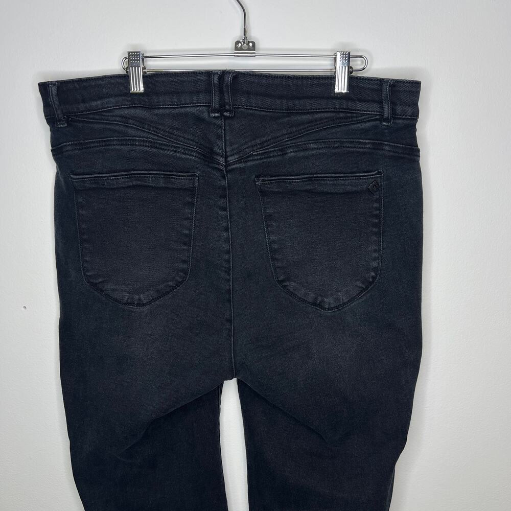 Democracy Plus Size Absolution High Rise Cascading Fray Slim Straight Jeans 20W - Picture 5 of 10